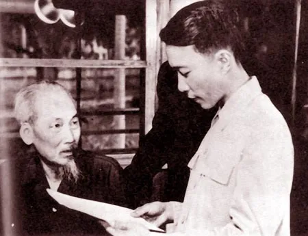 Nhà thơ Việt Phương kể chuyện Bác Hồ góp ý sửa thơ ảnh 2