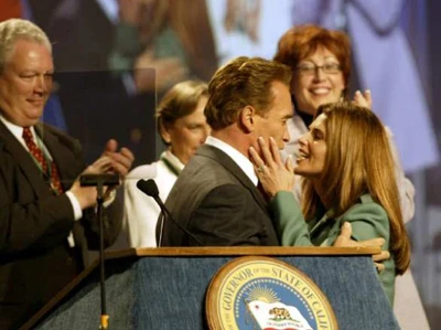 Cựu Thống đốc California có con rơi với “ôsin” ảnh 2