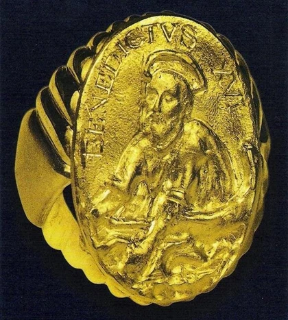 Giải mã các biểu tượng quyền lực của Giáo hoàng ảnh 4