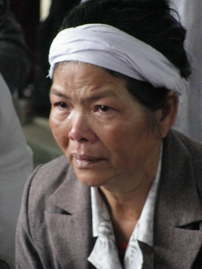 Tiễn đưa mẹ Thứ về với đất trời ảnh 6