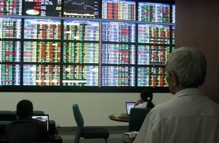 Cổ phiếu ngân hàng lao dốc sau tin bầu Kiên bị bắt giữ ảnh 1