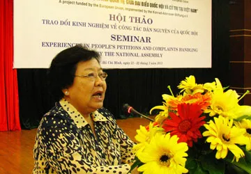 “Đại biểu của dân thì đừng để dân đi hầu” ảnh 1