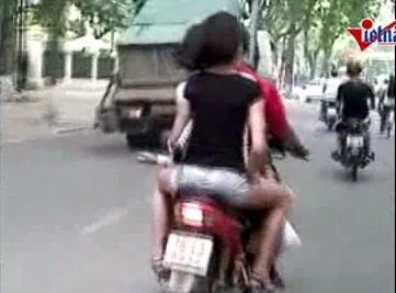 "Trạm chuyển gái gọi" lớn nhất Hà Nội nóng trở lại? ảnh 1