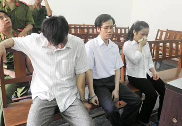 Phiên tòa mẫu lần 2 của VKSND TP.HCM: Tranh luận sôi nổi, gay cấn ảnh 1