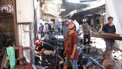 Vụ cháy chợ Vinh gây thiệt hại 10 tỷ đồng ảnh 1