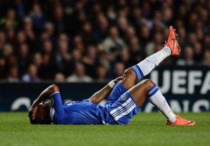 Màn ăn vạ của Drogba trở thành trò cười cho giới cầu thủ ảnh 1