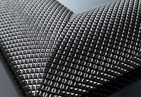 Màn hình viền gỗ, da cá sấu và kim loại quý ảnh 7