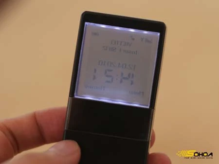 Chiếc di động "nhái" Pureness trong suốt ảnh 4