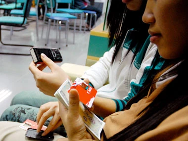 Chiêu móc túi thuê bao di động ảnh 1