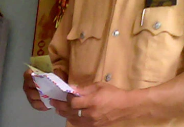 CSGT trả lại tiền vì… chê ít! ảnh 3