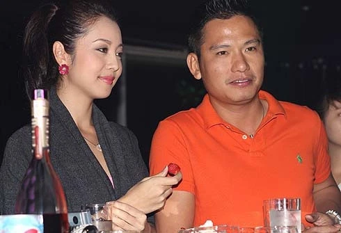 Jennifer Phạm tình tứ cùng hôn phu ảnh 3 Jennifer Phạm tình tứ cùng hôn phu ảnh 3