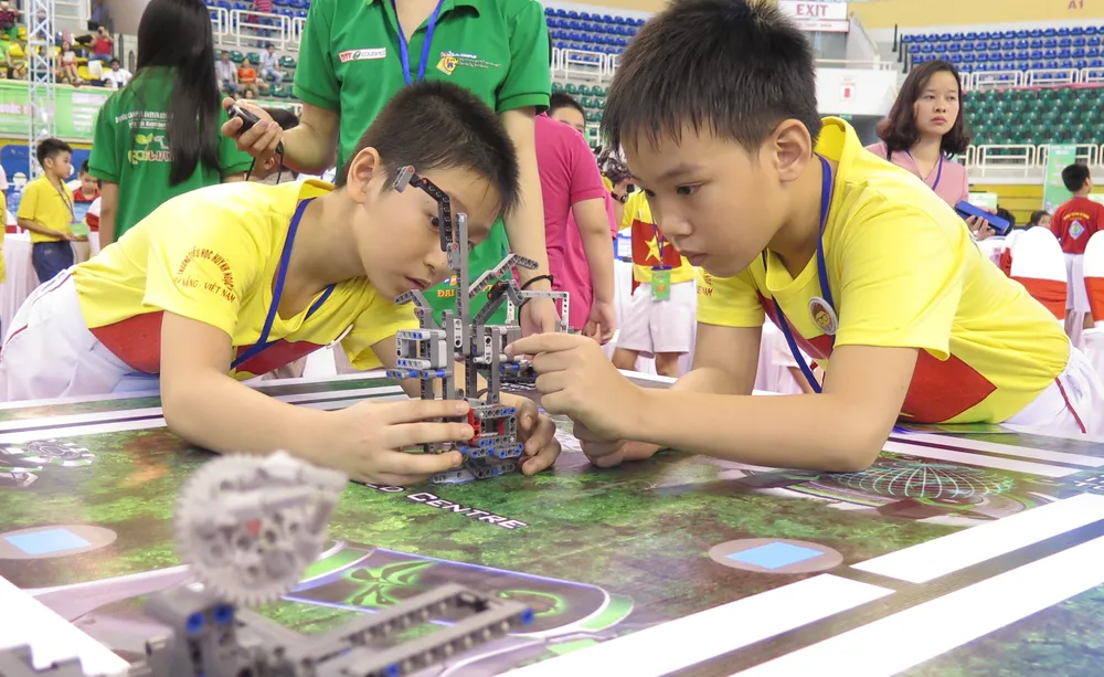 Ngày hội Robocon Quốc tế 2015 quy tụ 121 đội thi ảnh 1 Ngày hội Robocon Quốc tế 2015 quy tụ 121 đội thi ảnh 1