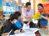 Ngành học 'hot' ở ĐH Kinh tế - Tài chính đạt chuẩn kiểm định ảnh 2 Thí sinh đổ xô nộp hồ sơ xét tuyển học bạ