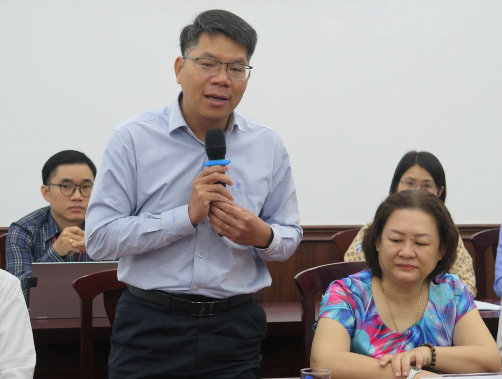 PGS.TS Lê Văn Thăng, Hiệu trưởng Trường ĐH Quốc tế (ĐH Quốc gia TP.HCM) chia sẻ tại tọa đàm. Ảnh: PA ĐH Quốc gia TP.HCM thu hút nhà khoa học giỏi