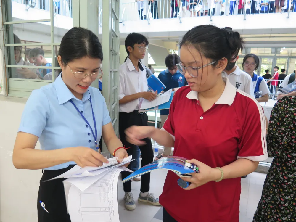 Hơn 94.000 thí sinh bước vào kỳ thi đánh giá năng lực 'lịch sử' ảnh 4 thi-danh-gia-nang-luc (9).JPG