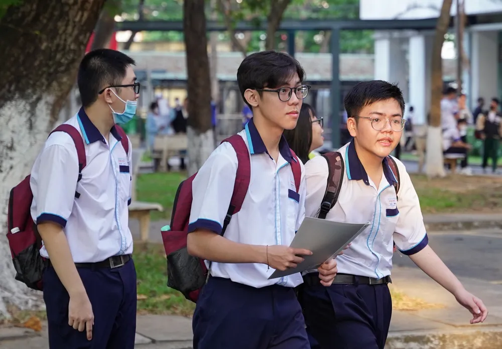 Thí sinh dự thi đánh giá năng lực năm 2024 tại điểm thi Trường ĐH Bách khoa. Ảnh: NHƯ QUỲNH Trường ĐH Bách khoa TP.HCM tuyển sinh 2024