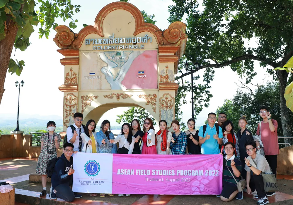 truong-dh-luat-tphcm-chat-luong-cao (2).JPG