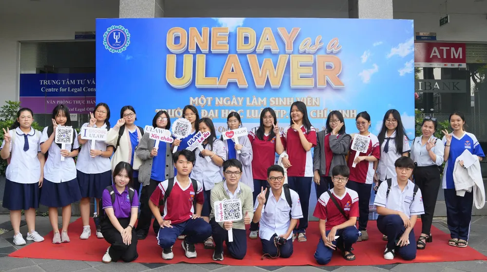 truong-dh-luat-tp-hcm (3).jpg