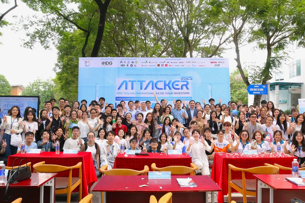 cuoc-thi-ve-tintech-kinh-te-luat (6).JPG