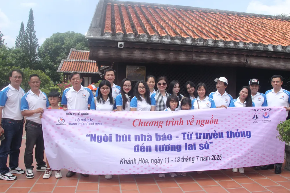 bao-chi-thoi-dai-so (1).JPG