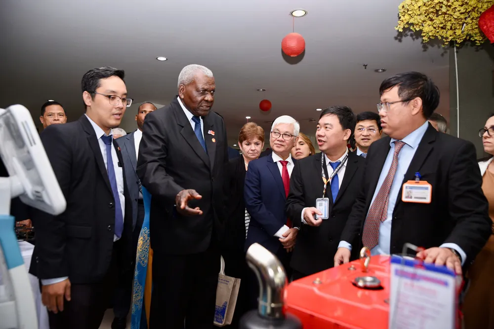 truong-dh-su-pham-ky-thuat-tp-hcm-cuba (8).jpg