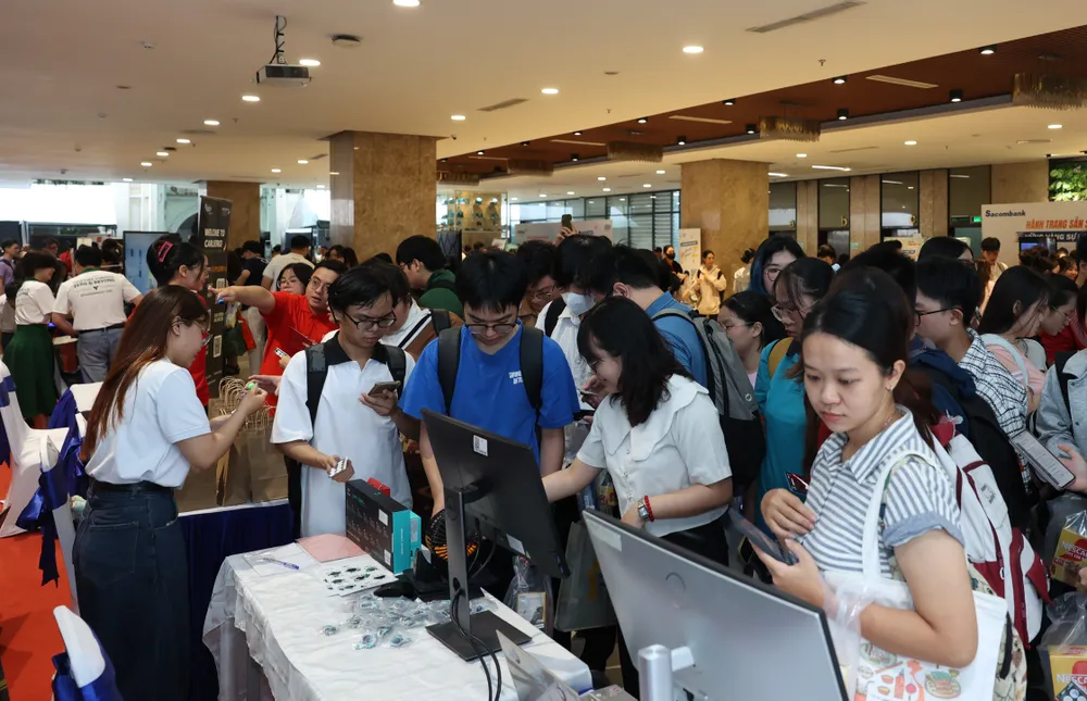 Ngày hội việc làm sinh viên