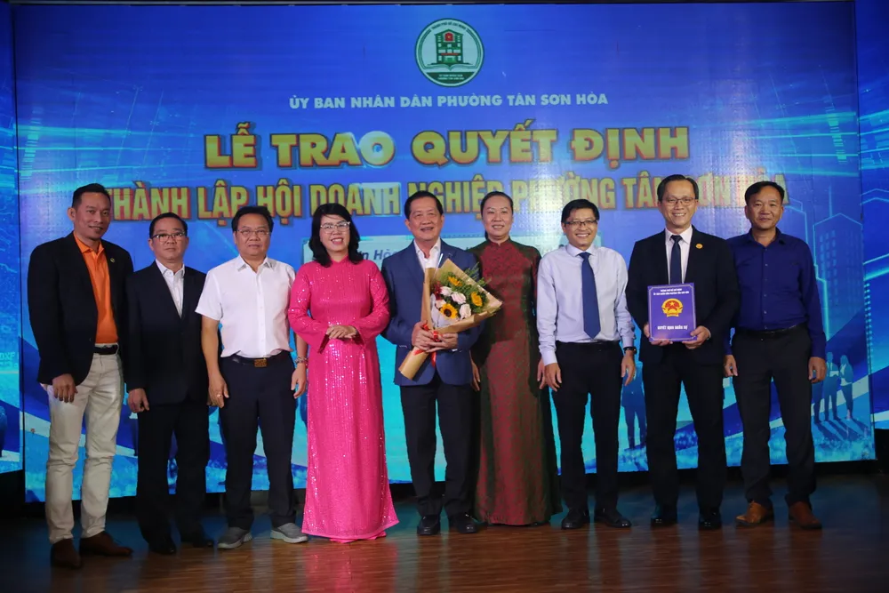 tan-son-hoa-phuong-khong-ma-tuy-cung-nguoi-dan-phat-trien-kinh-te (1).JPG