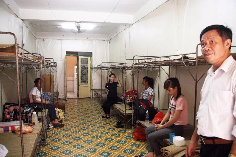 Vài thí sinh tới ở