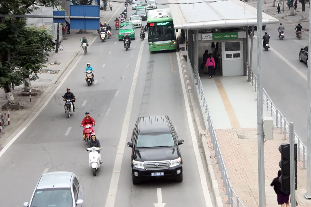 Buýt nhanh lại 'chôn chân' sau dịp nghỉ tết Dương lịch ảnh 12