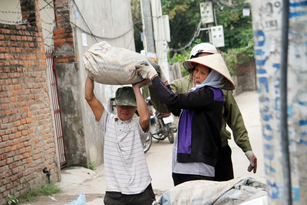 Theo chân người lao động nghèo ngày giáp tết ảnh 12 Theo chân người lao động nghèo ngày giáp tết ảnh 12