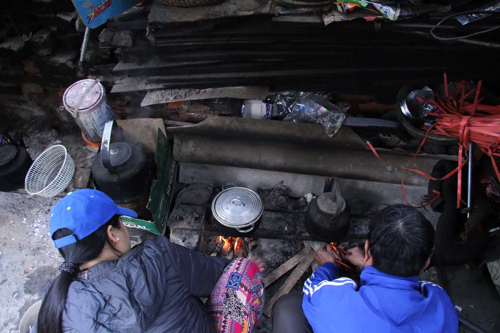 Theo chân người lao động nghèo ngày giáp tết ảnh 2 Theo chân người lao động nghèo ngày giáp tết ảnh 2