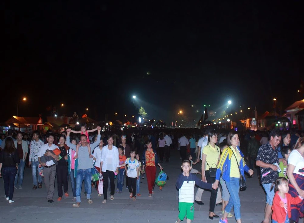 tiến hành lễ dâng hương sớm hơn một tiếng 