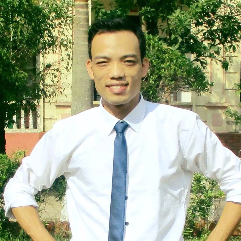 Thầy Đặng Hồng Công - GV trường THPT Bình Sơn