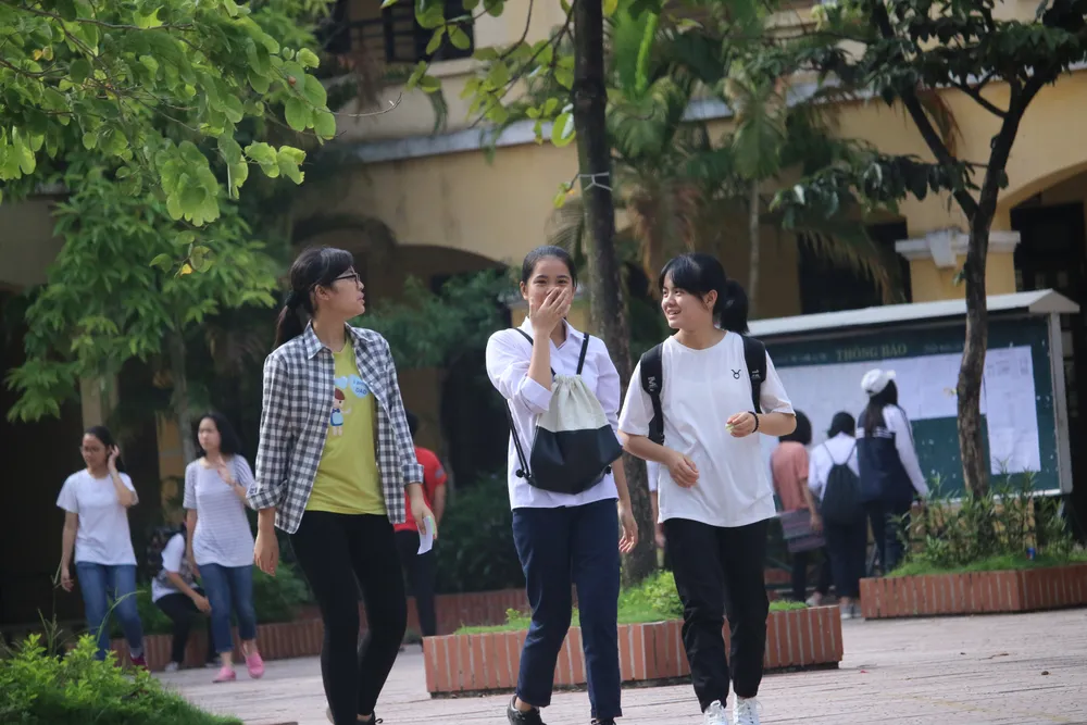 Hà Nội: 70.000 thí sinh làm thủ tục trước ngày thi ảnh 3 Hà Nội: 70.000 thí sinh làm thủ tục trước ngày thi ảnh 3
