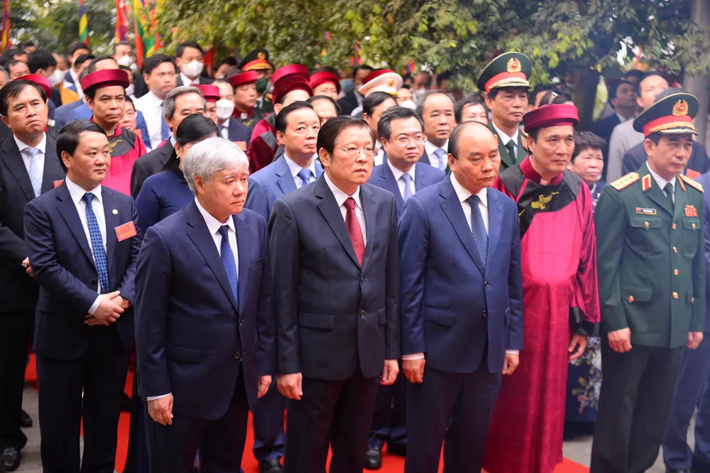 Buổi lễ diễn ra trong không khí trang nghiêm, trang trọng. Buổi lễ diễn ra trong không khí trang nghiêm, trang trọng.