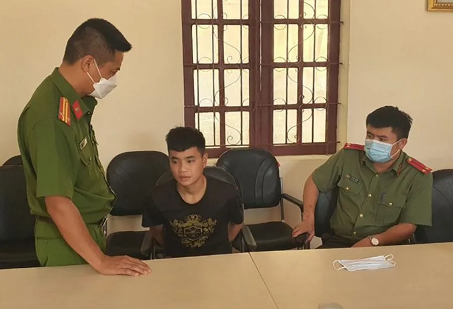 Bị can Lò Mạnh Cường tại cơ quan công an. Ảnh CACC