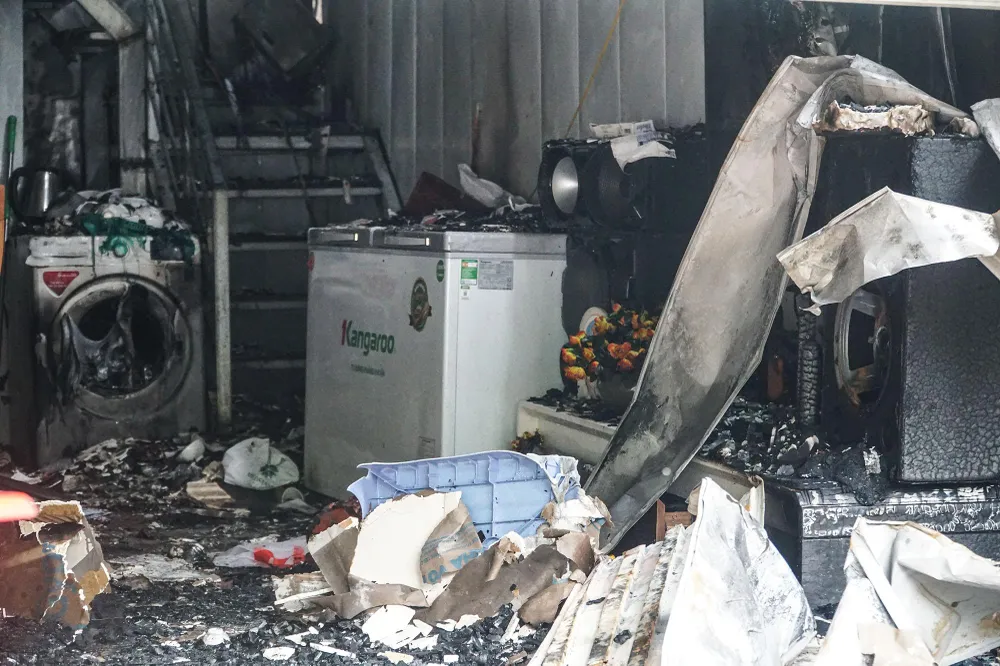 Mặc dù đám cháy không gây ra thiệt hại về người, nhưng nhiều đồ đạc của các hộ dân đã bị ngọn lửa thiêu rụi. Thời điểm xảy ra hỏa hoạn, mọi người chỉ kịp hô hoán, chạy thoát thân ra bên ngoài.