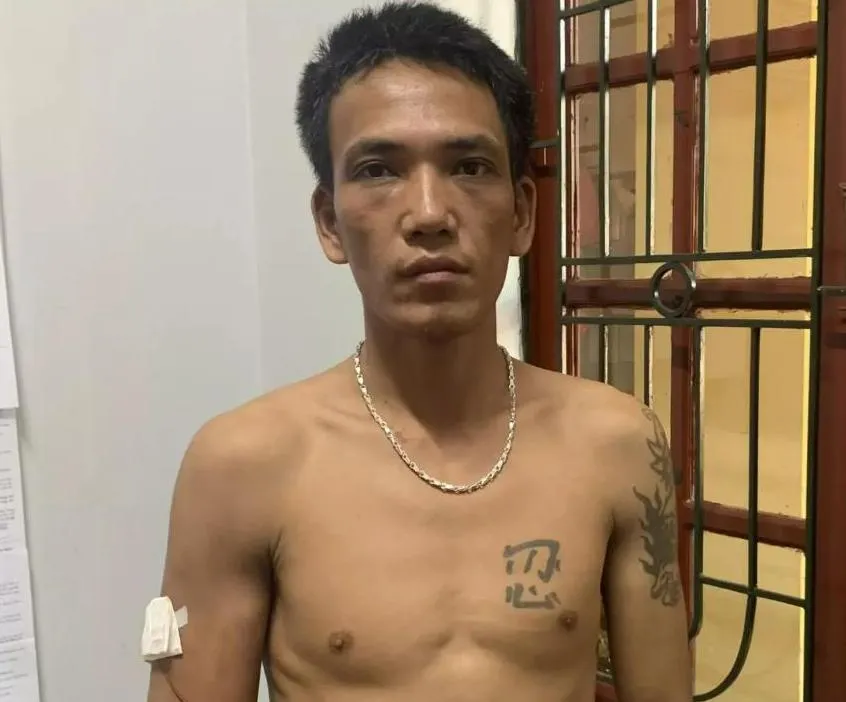 Nghi phạm Đàm Văn Vạn tại cơ quan công an. Ảnh: CACC