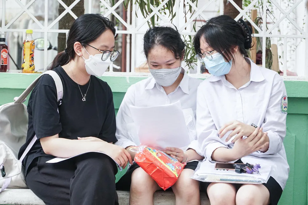 Thí sinh dự thi Kỳ thi tốt nghiệp THPT 2022. Ảnh PHI HÙNG