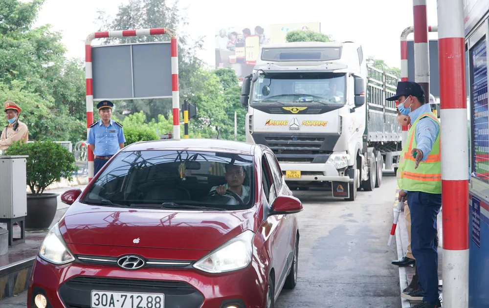 Tất cả đều được các nhân viên, lực lượng ở đây hướng dẫn nhiệt tình chu đáo.