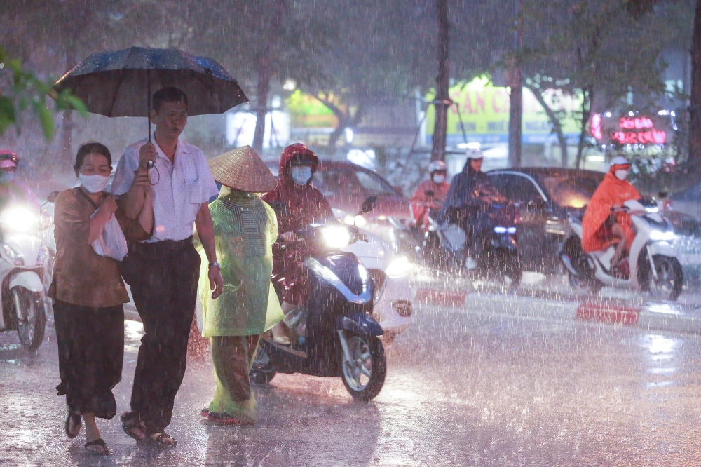 Với truyền thống văn hóa hiếu nghĩa, uống nước nhớ nguồn, ngày lễ Vu lan của đạo Phật đã hòa quyện với triết lý, tục thờ cúng ngày rằm tháng 7 âm lịch hình thành lễ Vu lan - báo hiếu. Với truyền thống văn hóa hiếu nghĩa, uống nước nhớ nguồn, ngày lễ Vu lan của đạo Phật đã hòa quyện với triết lý, tục thờ cúng ngày rằm tháng 7 âm lịch hình thành lễ Vu lan - báo hiếu.