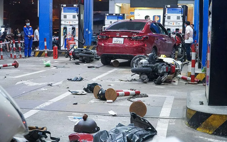 Hiện trường vụ tai nạn. Ảnh PHI HÙNG Hiện trường vụ tai nạn. Ảnh PHI HÙNG