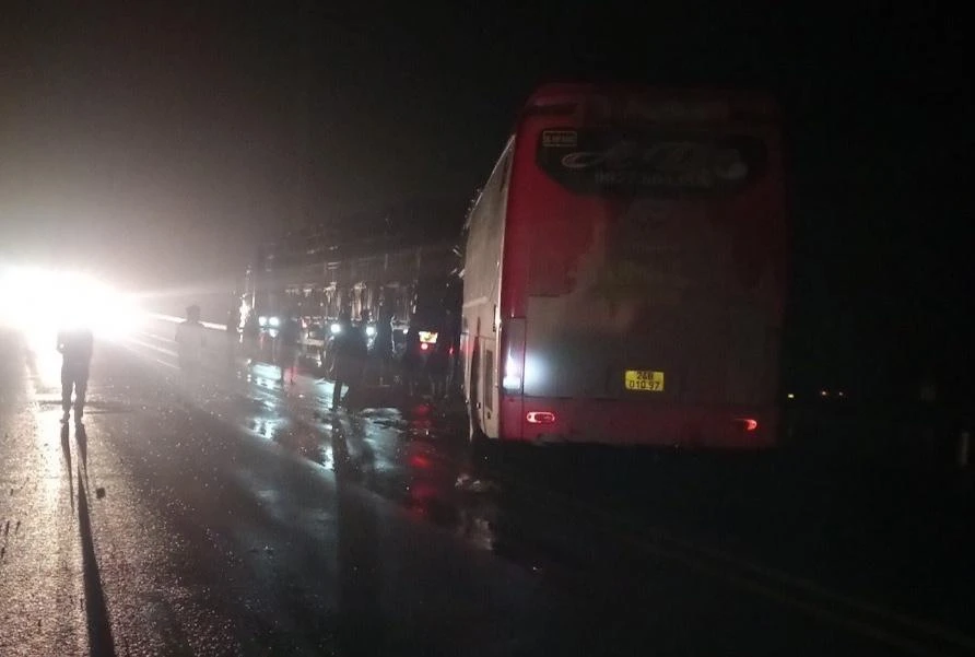 Vụ tai nạn trên cao tốc Hà Nội - Lào Cai. Ảnh CTV