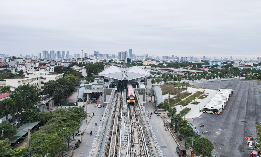 5 kịch bản vận hành đoàn tàu hạn chế ở các chế độ: mất điện kéo trên toàn tuyến, mất điện kéo ở một đoạn trên tuyến, mất nguồn cấp điện phụ trợ, phát hiện cháy tại một ga và tàu cứu hộ trên tuyến chính.