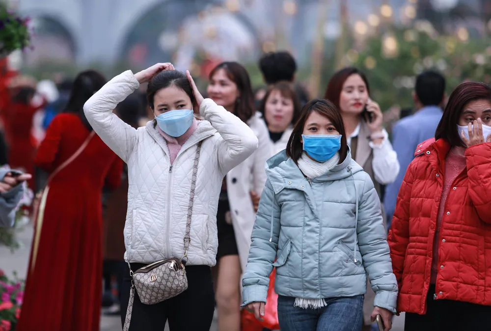 Theo ghi nhận ngày 9-12, hàng nghìn người dân đã đến để tham gia Lễ hội hoa Mê Linh năm 2022. Theo ghi nhận ngày 9-12, hàng nghìn người dân đã đến để tham gia Lễ hội hoa Mê Linh năm 2022.