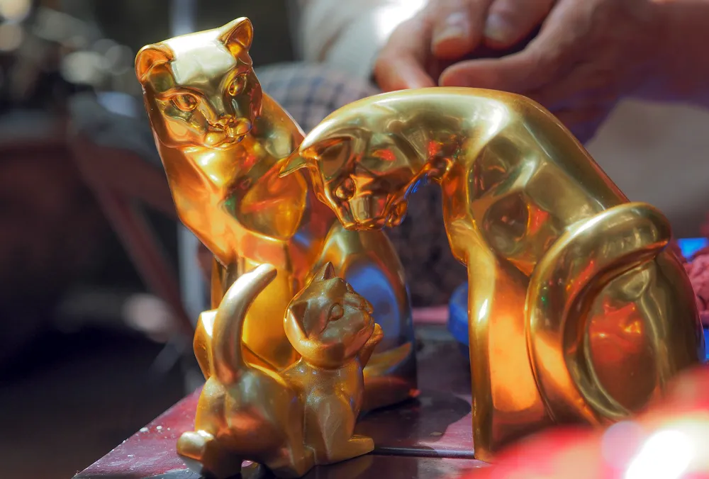 Mèo vốn là con vật rất tròn trịa, thân thương và gần gũi với con người.