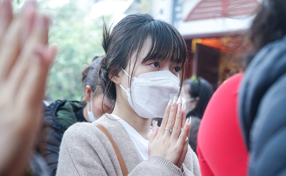 Người tiên nữ ấy đã ngang dọc một trời giúp dân an cư lập nghiệp, diệt trừ ma quái, trừng phạt tham quan. Đến triều Nguyễn bà được nhà vua phong "mẫu nghi thiên hạ", là một trong bốn vị thần "Tứ bất tử" của Việt Nam.