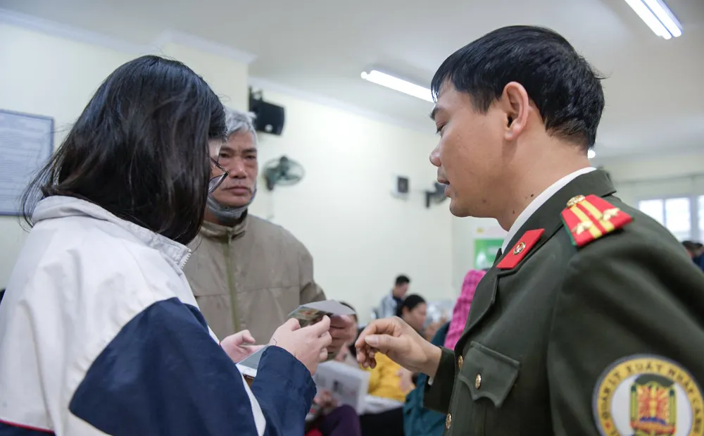 Cụ thể, đơn vị đã phối hợp với Phòng Cảnh sát quản lý hành chính về trật tự xã hội để bổ sung, nâng cấp thiết bị, đảm bảo công tác nhập dữ liệu trơn tru, thông suốt.