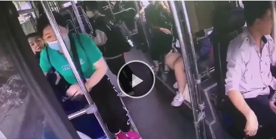 Thời điểm hôm xảy ra sự việc. Ảnh: Cắt từ clip Thời điểm hôm xảy ra sự việc. Ảnh: Cắt từ clip