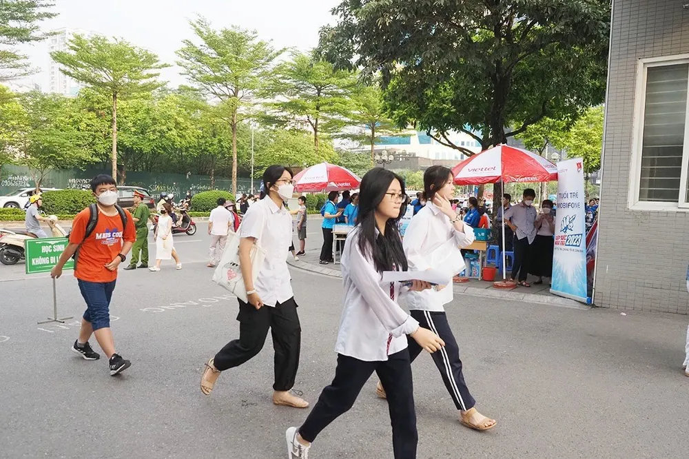 Toàn Hà Nội, có khoảng 115.000 thí sinh sáng nay sẽ bước vào thi môn đầu tiên là môn Ngữ văn trong kỳ thi tuyển sinh vào lớp 10.